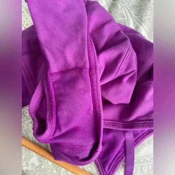 Ivivva lululemon girls bodysuit size 12 purple gymnastics - Picture 6 of 7